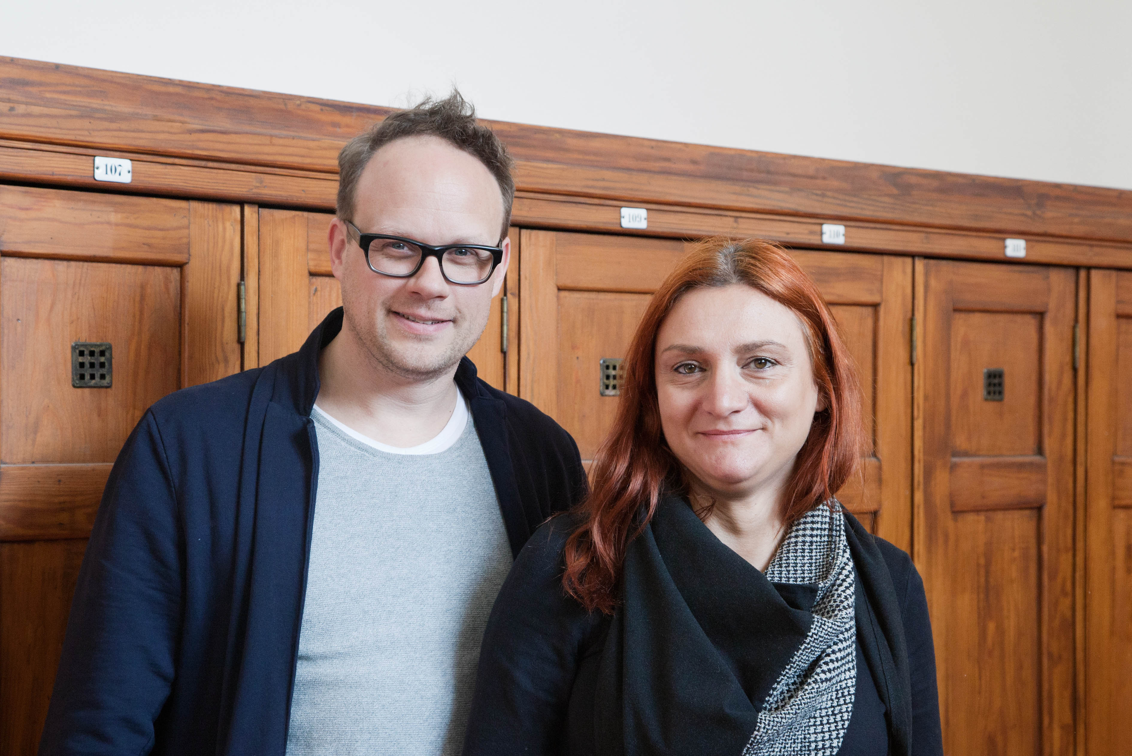 Prof. Dr. Monica Rossi und Timo Kretschmer sind zufrieden mit dem ersten Zertifizierungs-Durchlauf. Zusammen mit Prof. Henning Rambow hatten sie Ende 2018 die Listung der HTWK erwirkt und führen die Kurse nun gemeinsam durch.